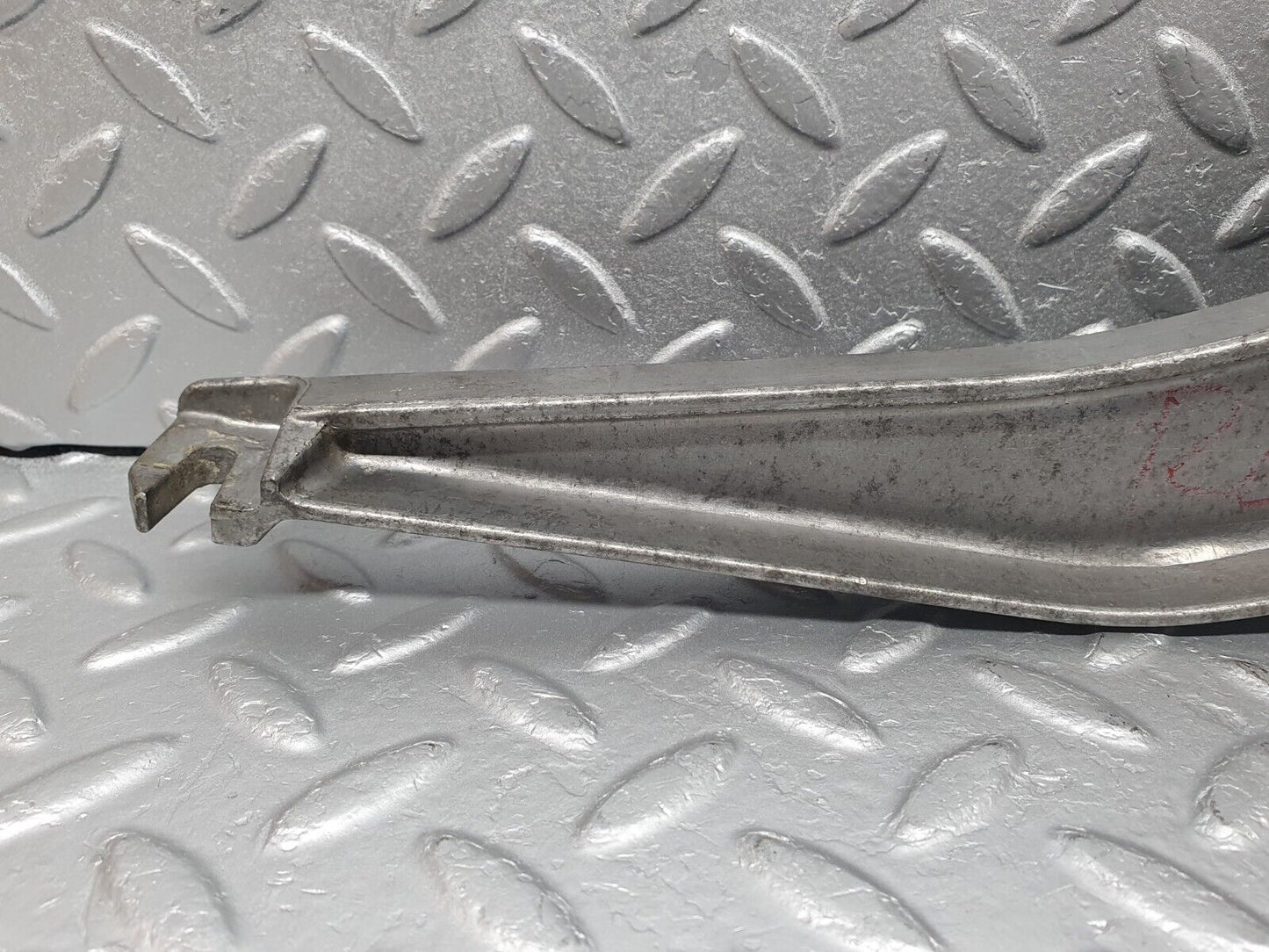 41043 Mercedes-Benz W126 300SE Brake Pedal Bracket 1262902419