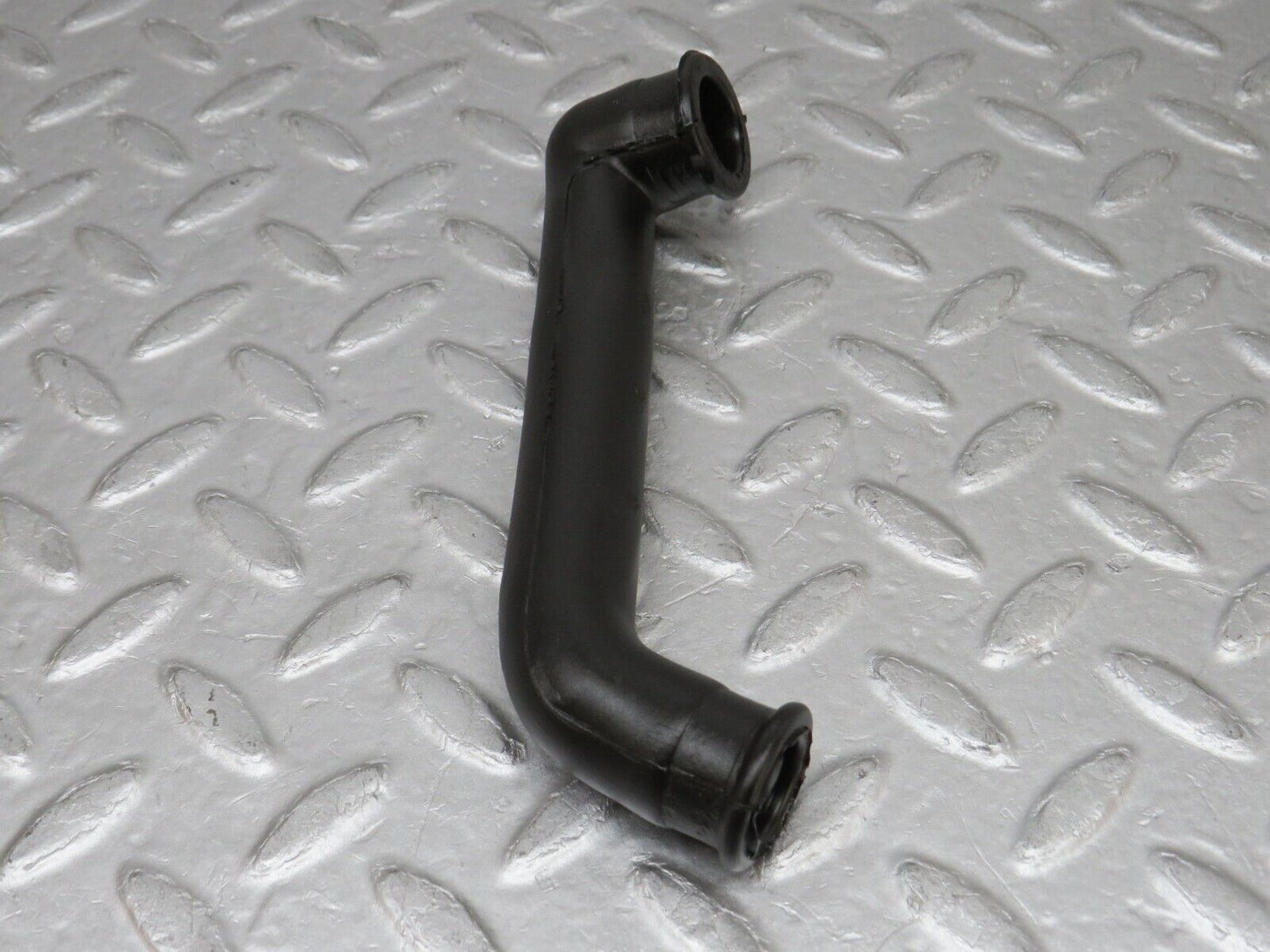 37556 Mercedes-Benz W109 300SEL Crankcase Breather Hose Pipe 1160940091