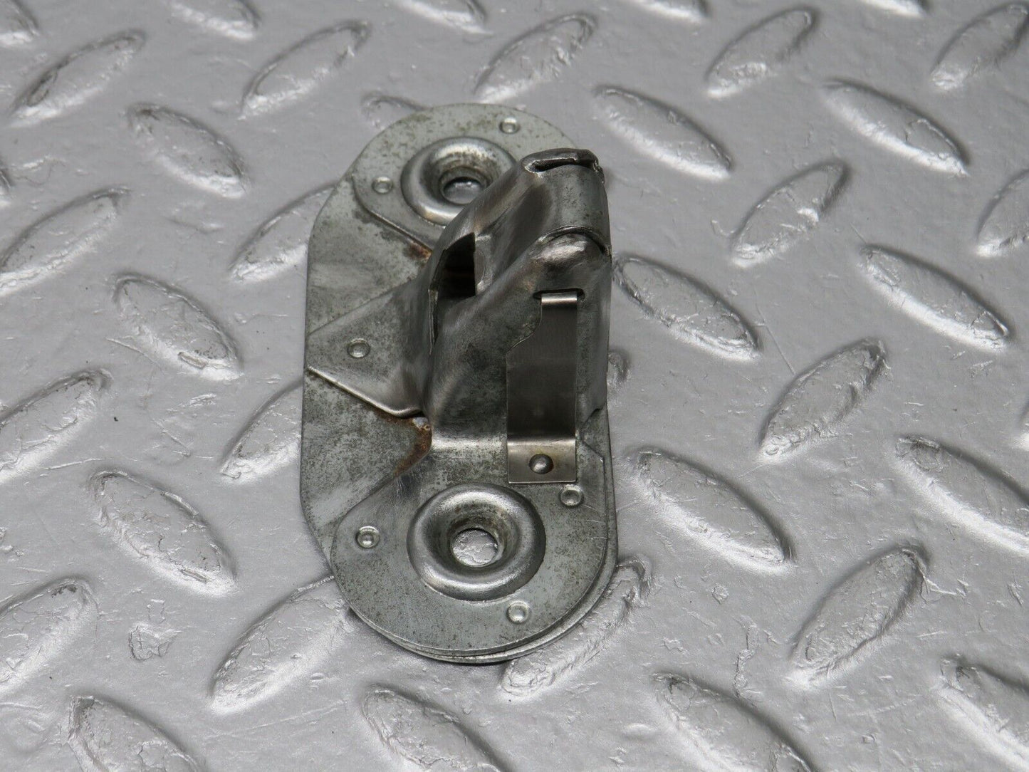 39116 Mercedes-Benz R107 500SL Coupe Trunk Lock Latch