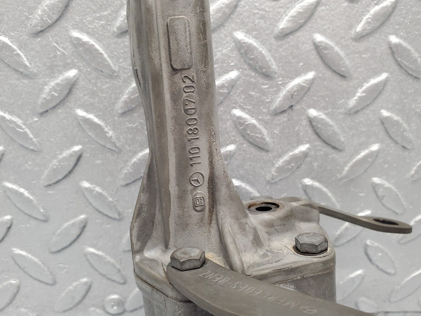 46599 Mercedes-Benz C123 280CE Coupe Oil Pump 1101802103 1101801702