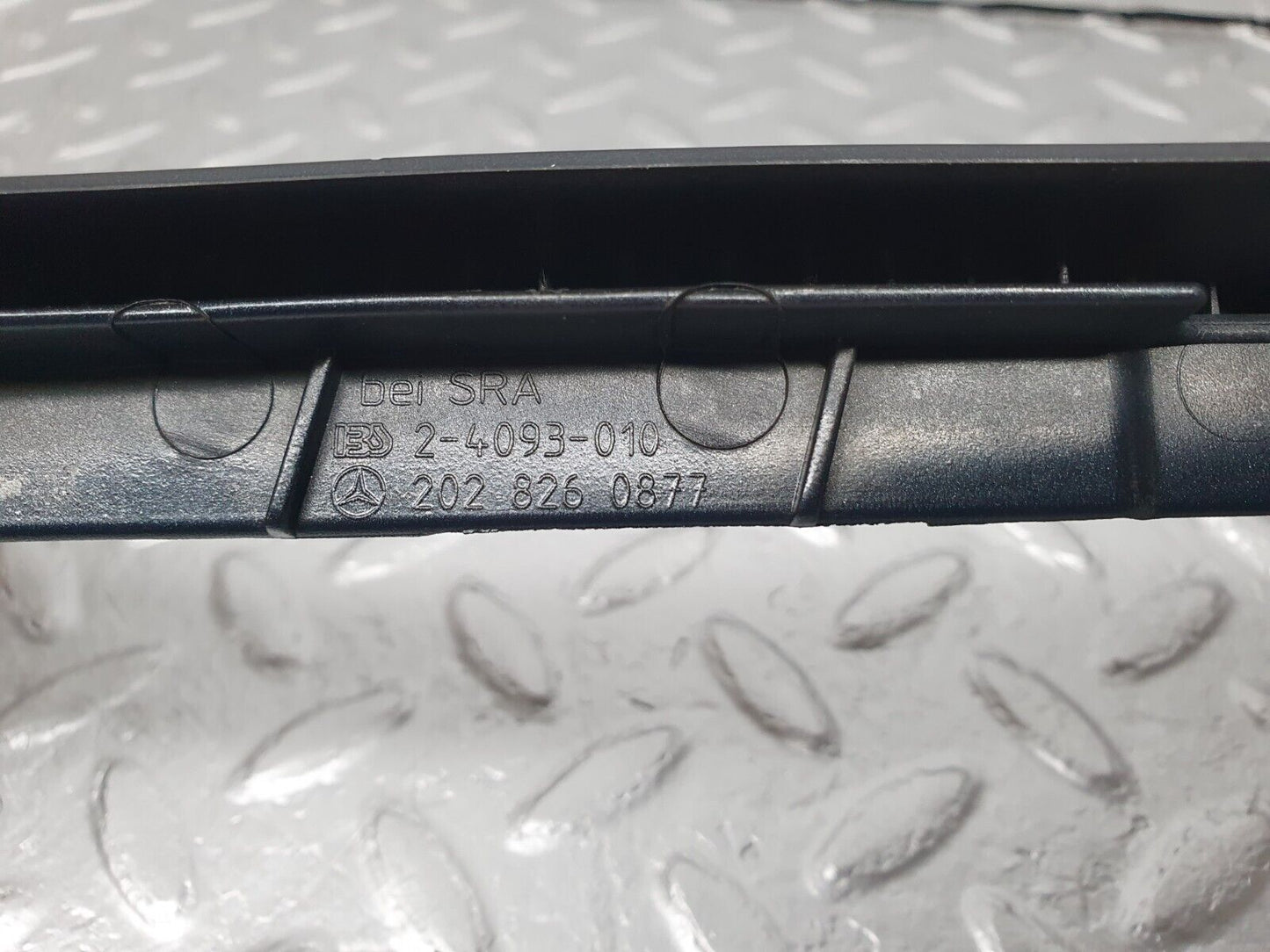 41808 Mercedes-Benz W202 C200 Under Headlight Trim Right 2028260877 2028260677