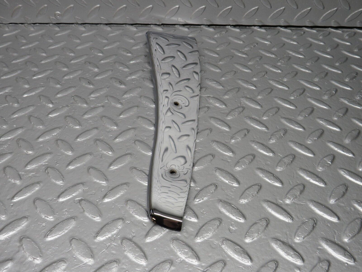 40003 Mercedes-Benz R107 350SL Right Door Chrome Cover
