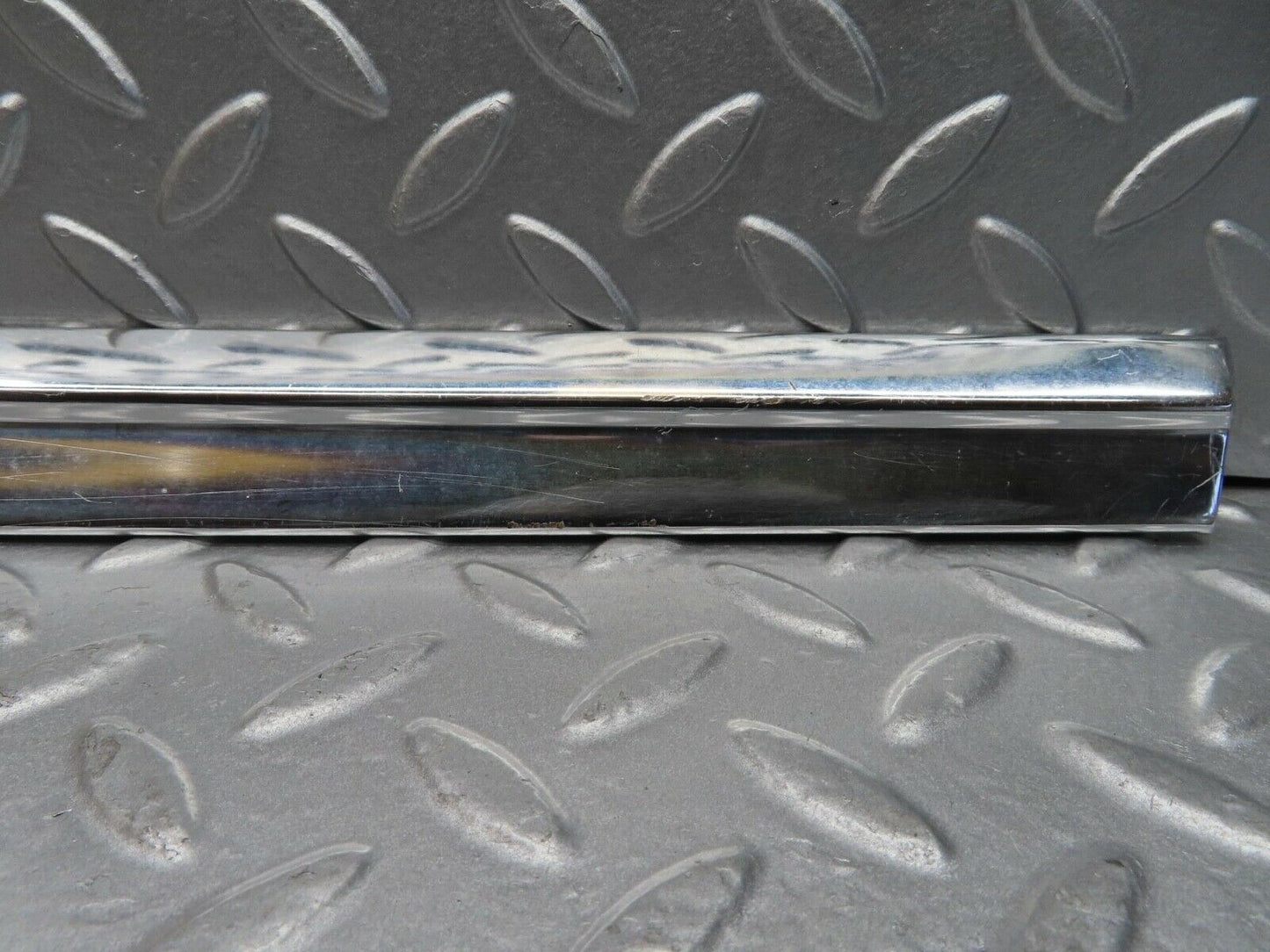 14115 Mercedes-Benz C107 280SLC Rear Right Quarter Window Chrome Trim