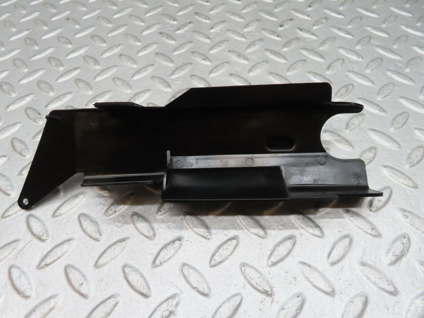 16224 Mercedes-Benz W124 260E Trunk Lid Lock Control Rod Cap 1248050541