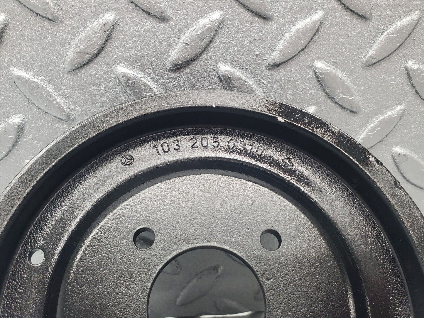 46176 Mercedes-Benz W124 280E Engine Cooling Fan Pulley 1032050310
