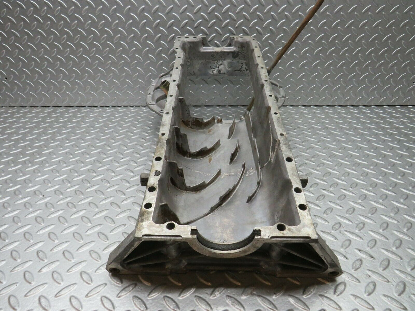 22228 Mercedes-Benz S123 280TE Wagon Oil Pan Oil Sump 1100140702