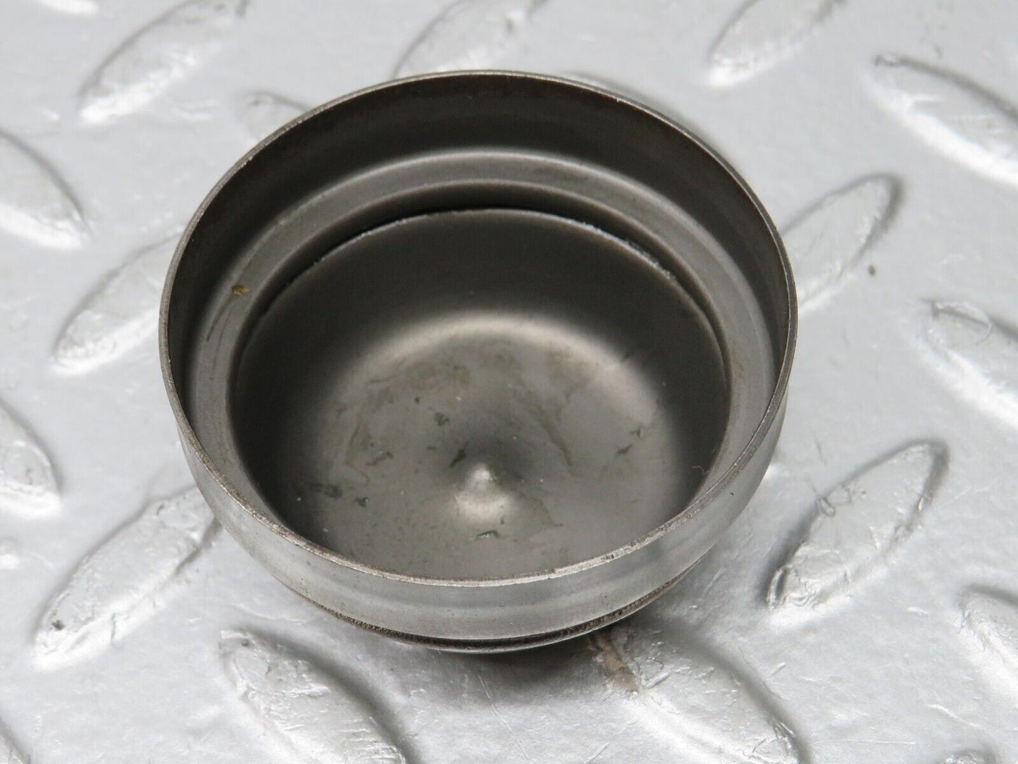 33478 Mercedes-Benz W202 C180 Wheel Hub Locking Cap