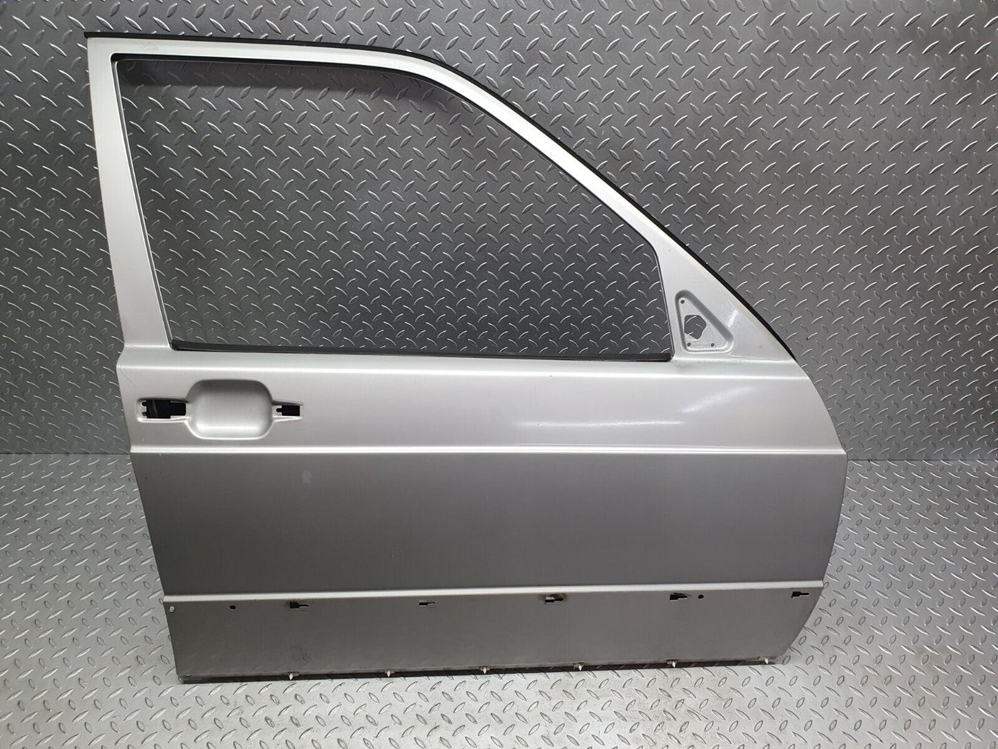 42969 Mercedes-Benz W201 190 Front Right Door