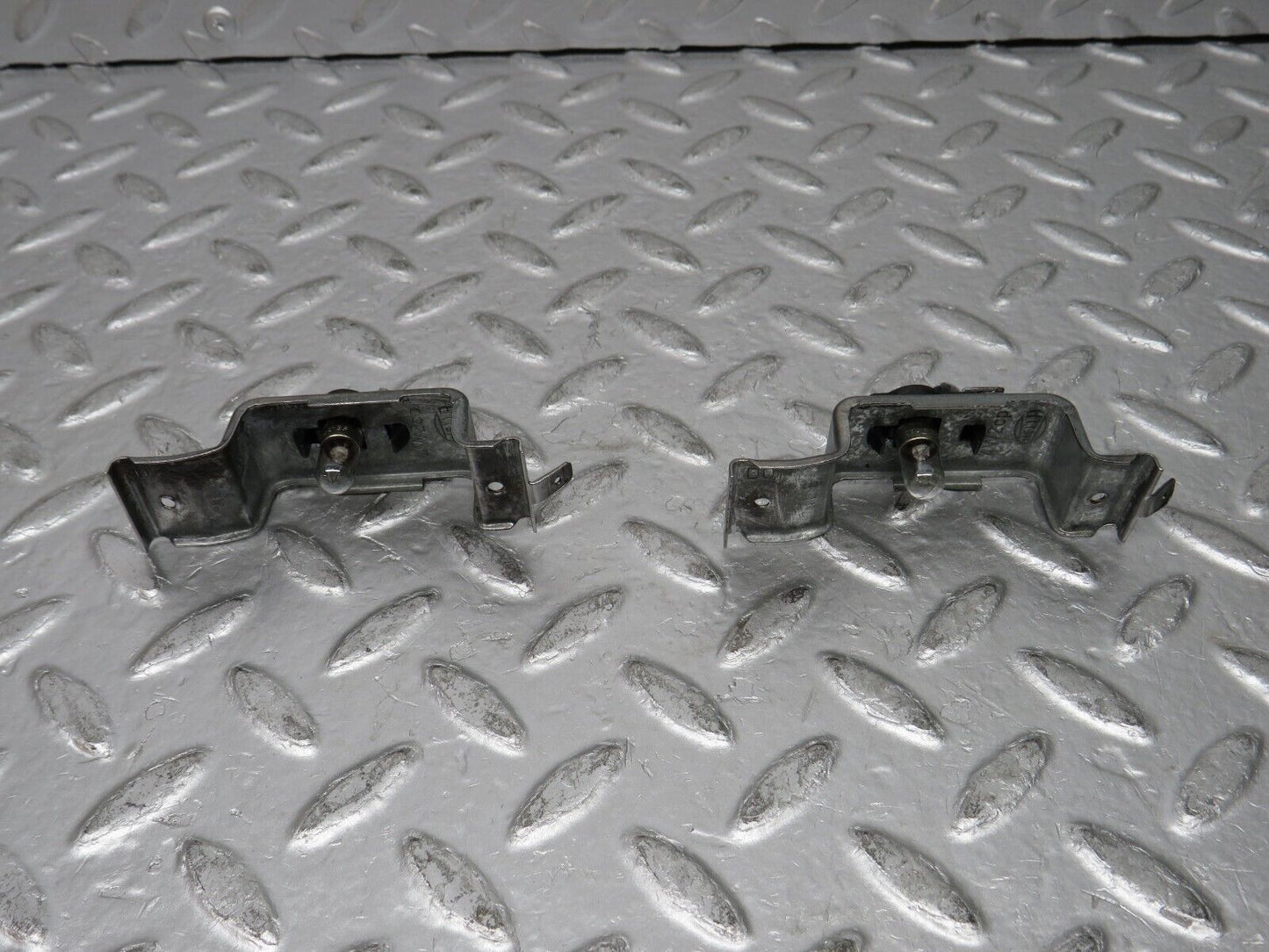 30110 Porsche 924 number Plate Lights Hella 477943021