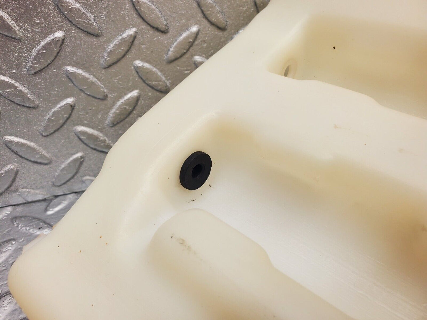 46339 Mercedes-Benz C123 280CE Coupe Windscreen Washer Fluid Reservoir Tank