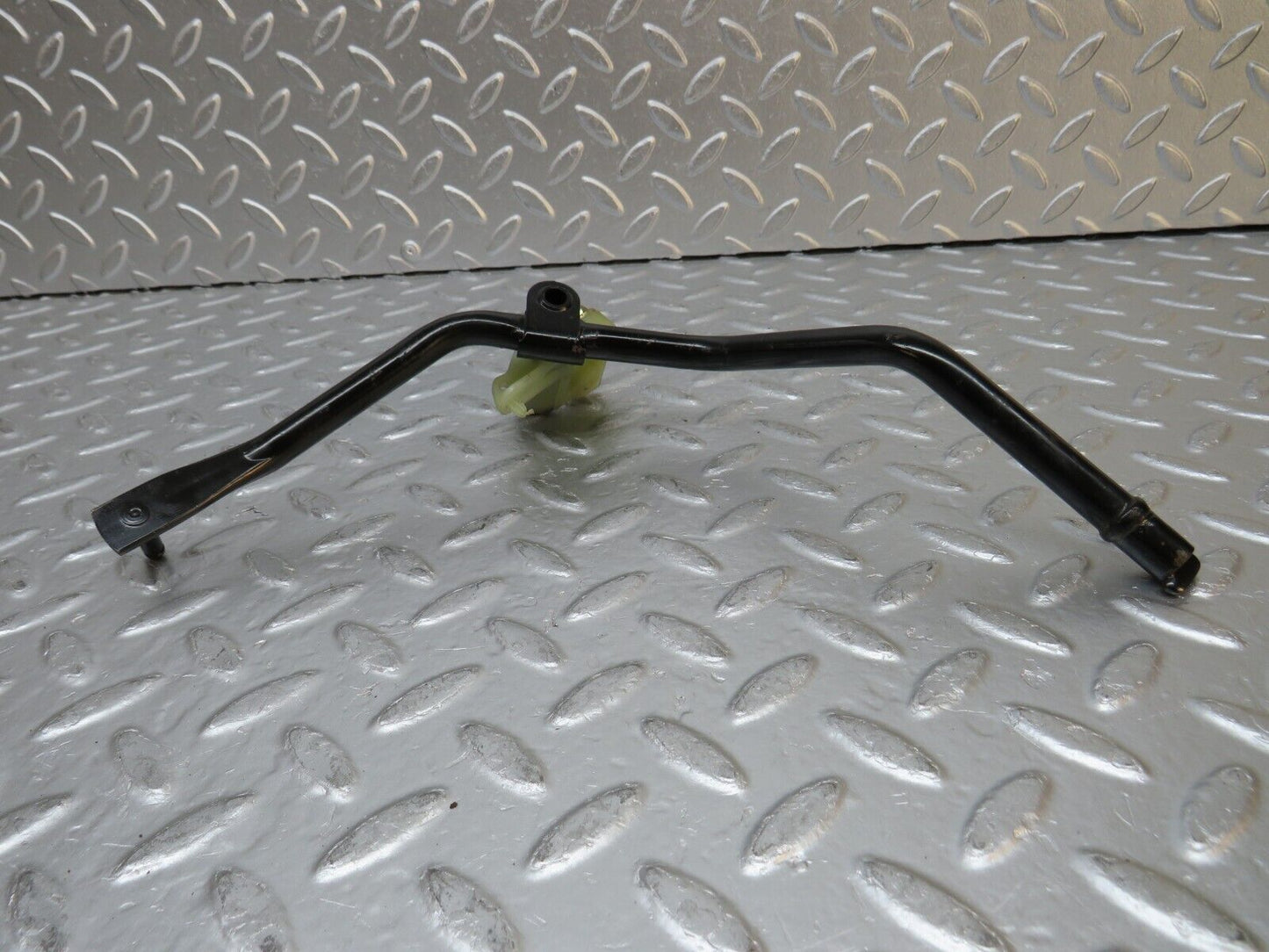 30637 Mercedes-Benz W201 190E 2.0L Accelerator Pedal Linkage 2013010118