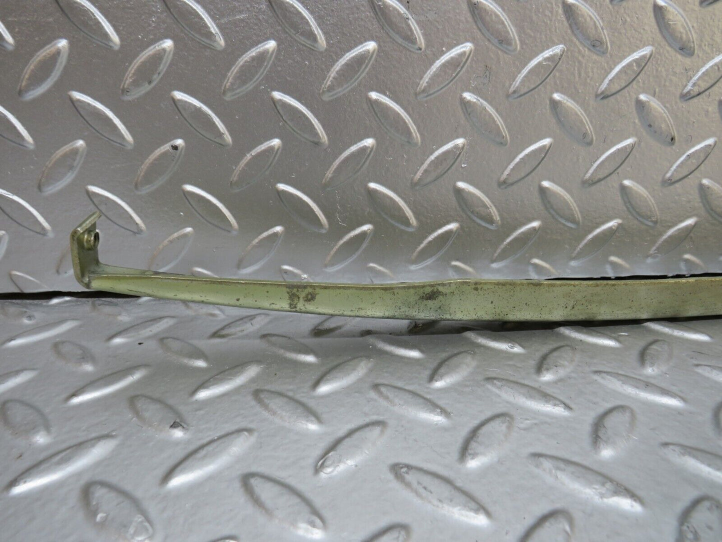29192 Mercedes-Benz C124 320CE Coupe Left Door Window Channel