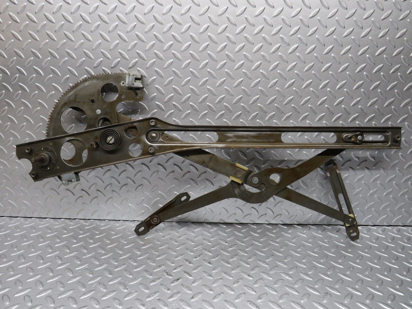 40117 Mercedes-Benz R107 350SL Coupe Front Left Manual Window Regulator 1077250502