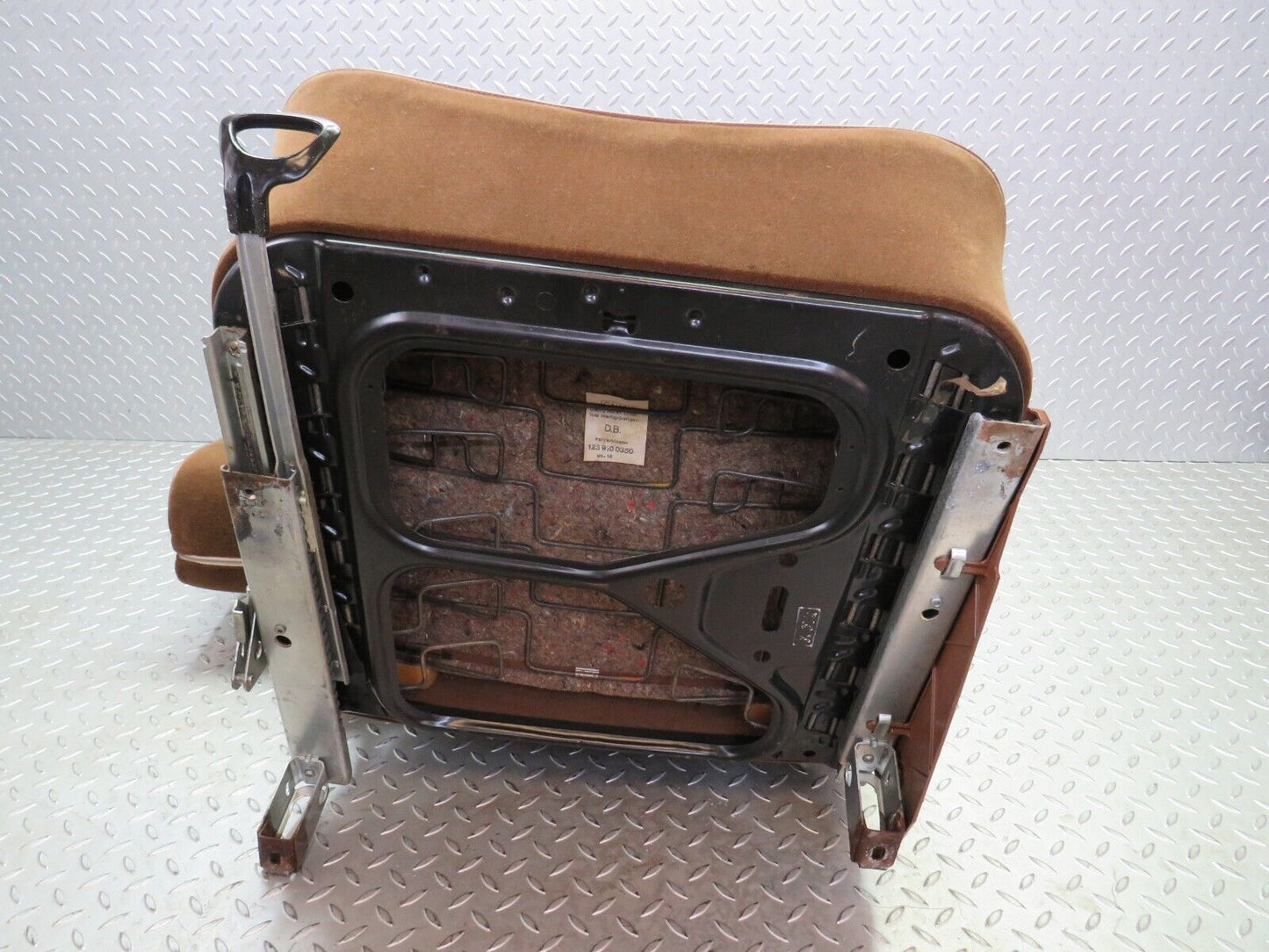 26229 Mercedes-Benz W116 450SE Front Left Seat Passenger Seat Brown
