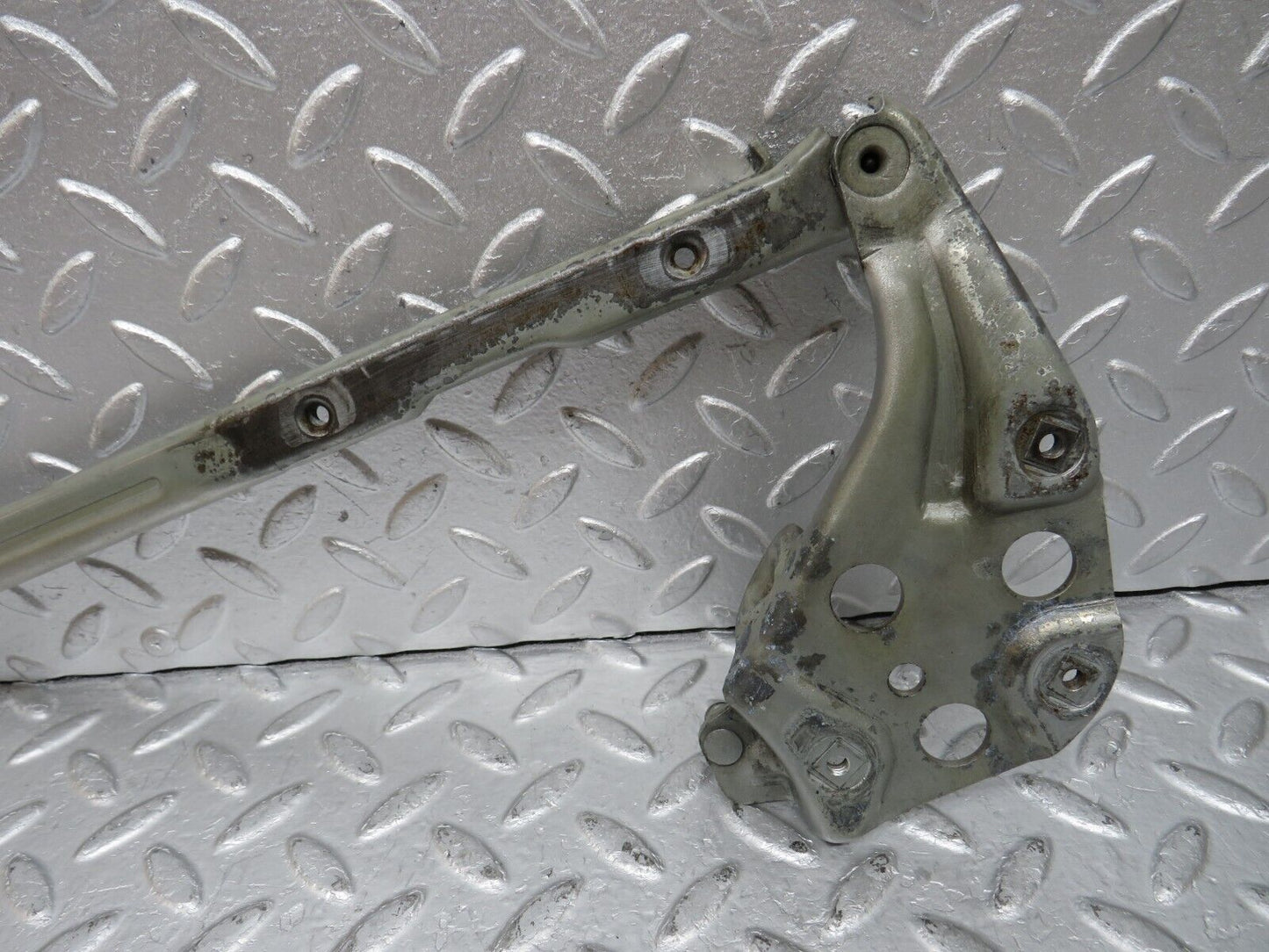35031 Mercedes-Benz W210 320E Bonnet Hinge Left Side