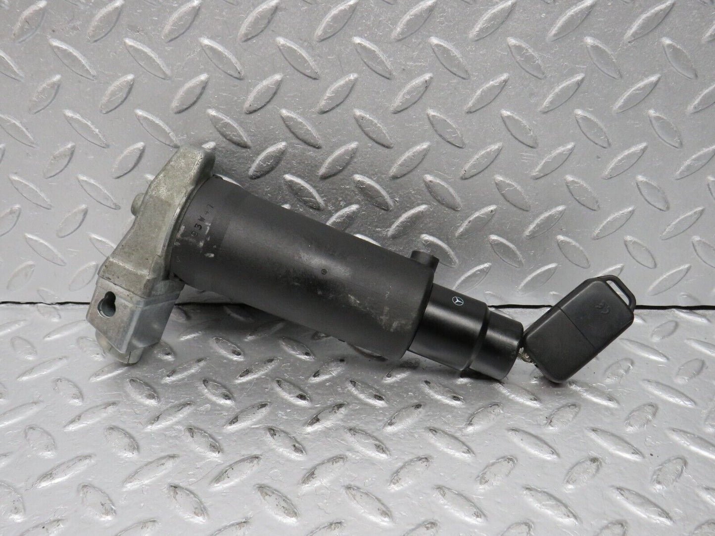 38471 Mercedes-Benz R129 280SL Coupe Steering Lock Ignition Switch With Key