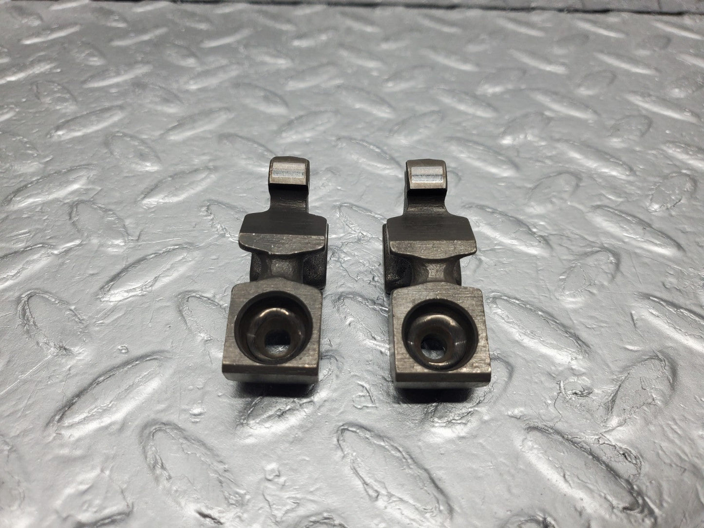 W126 Coupe rocker arm used OEM