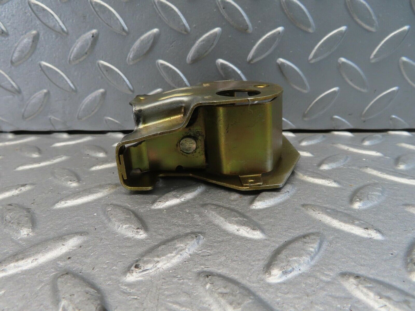 11368 Mercedes-Benz C123 230CE Coupe Boot Lid Lock Trunk Lock
