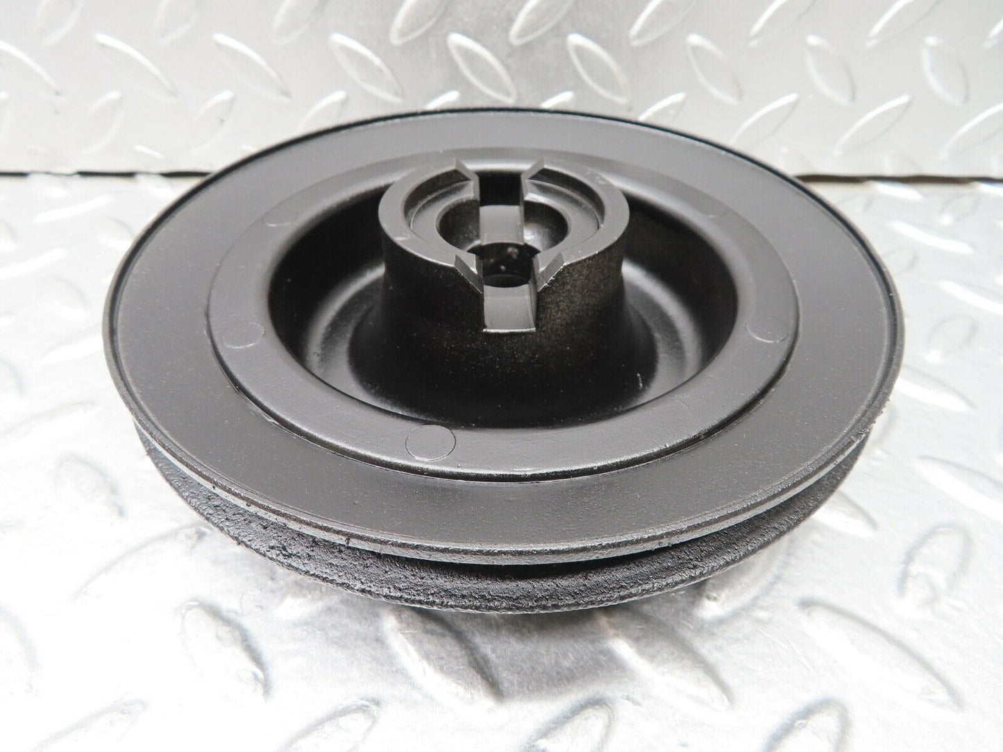18539 Mercedes-Benz W136 170V Crankshaft Pulley 1812001705