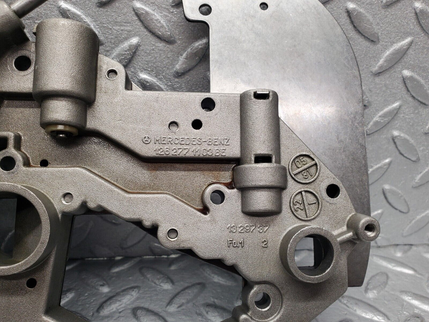 46698 Mercedes-Benz C123 280CE Coupe Automatic Gearbox Valve Body 722.309 1262771100 1262770701