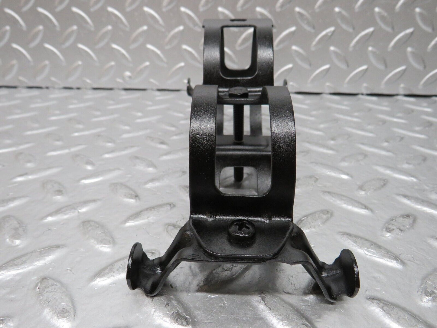 26725 Mercedes-Benz C124 220CE Coupe Fuel Pump Fuel Filter Bracket Holder
