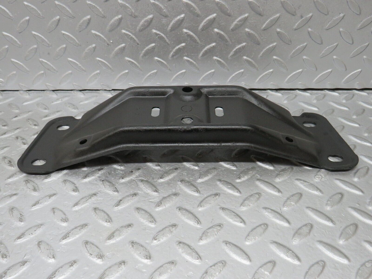 36344 Mercedes-Benz W126 420SE Gearbox Mount Bracket