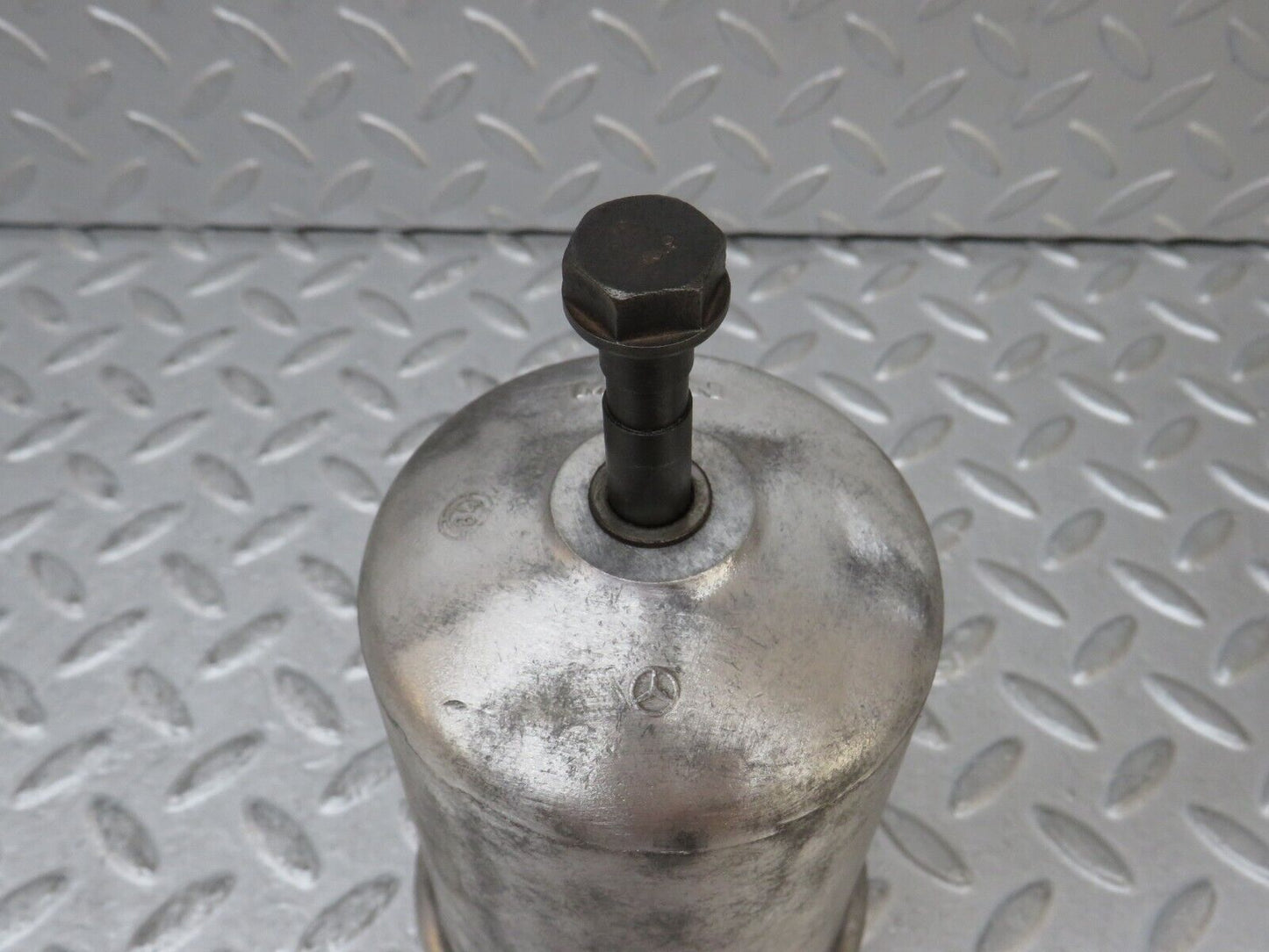35537 Mercedes-Benz R107 280SL Coupe Oil Filter Housing