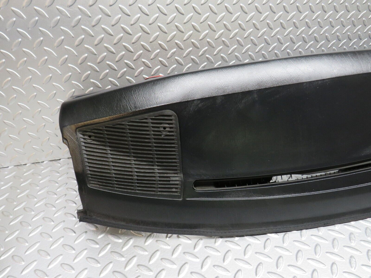 31553 Mercedes-Benz W201 190LE Dashboard Black