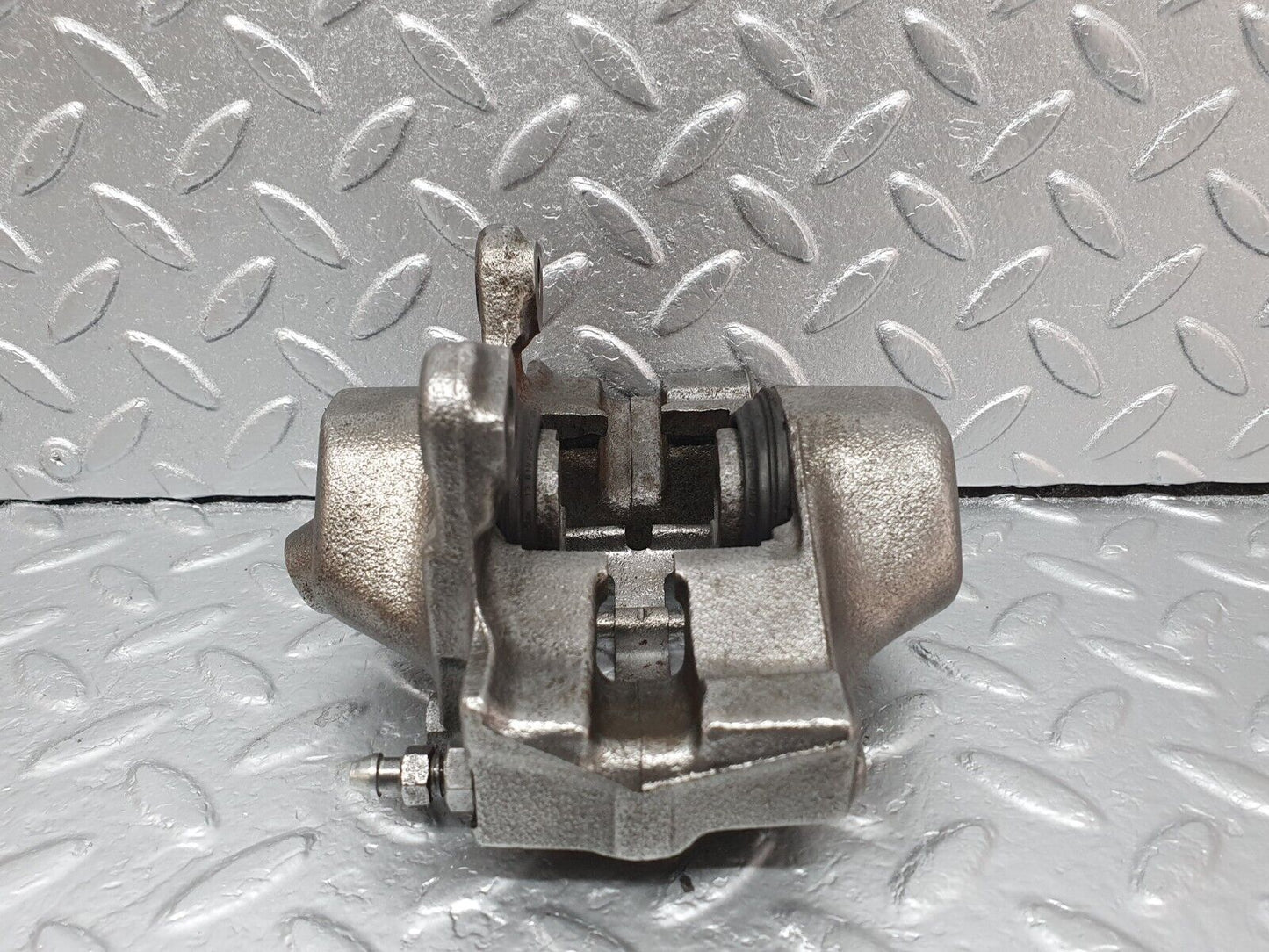 42113 Mercedes-Benz W202 C200 Rear Right Brake Caliper ATE 32