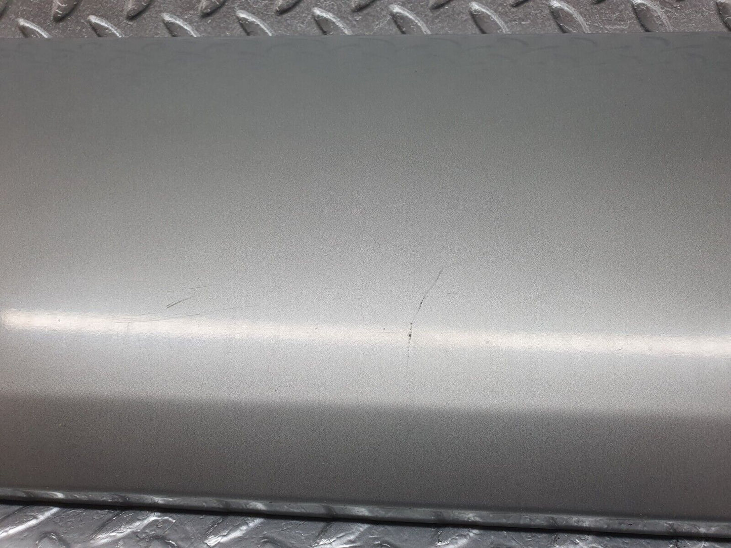 42874 Mercedes-Benz W201 190 2.0L Front Left Door Moulding Trim 2016905540