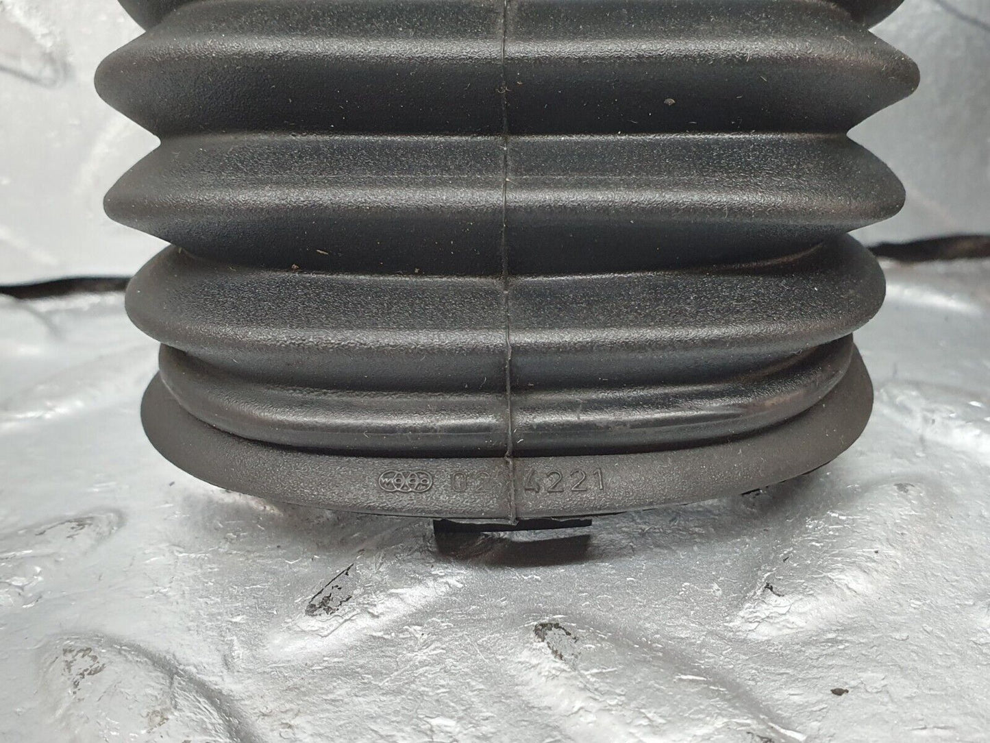 41608 Mercedes-Benz W124 200E Rear Door Wire Protector Rubber 1268210597