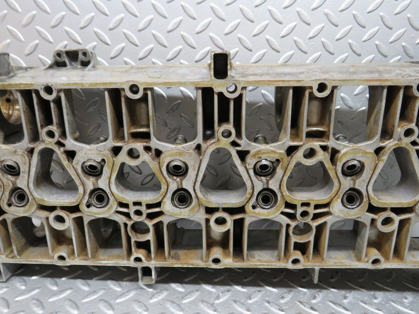28046 Mercedes-Benz W123 280E Camshaft Bearing Casing 1100163304