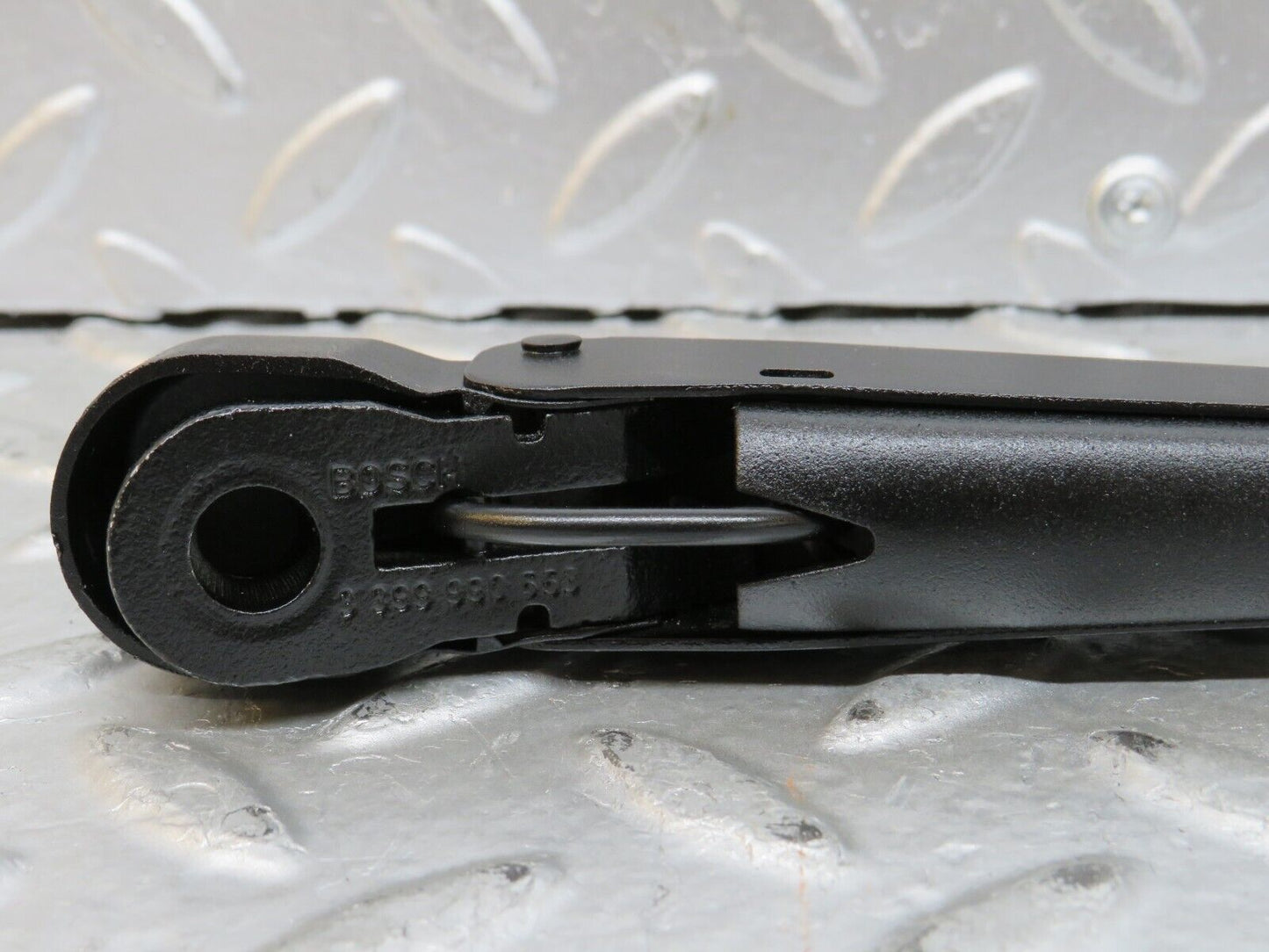 28380 Mercedes-Benz S123 240D Wagon Right Wiper Arm Bosch 3399990553