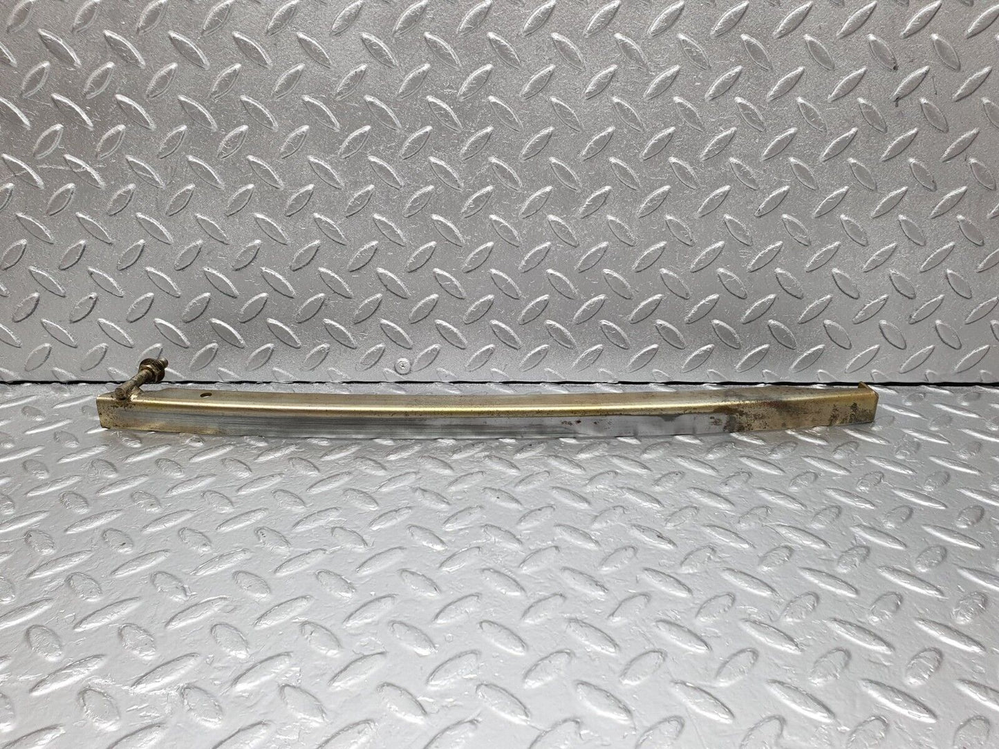 43712 Mercedes-Benz C126 380SEC Coupe Right Door Window Channel