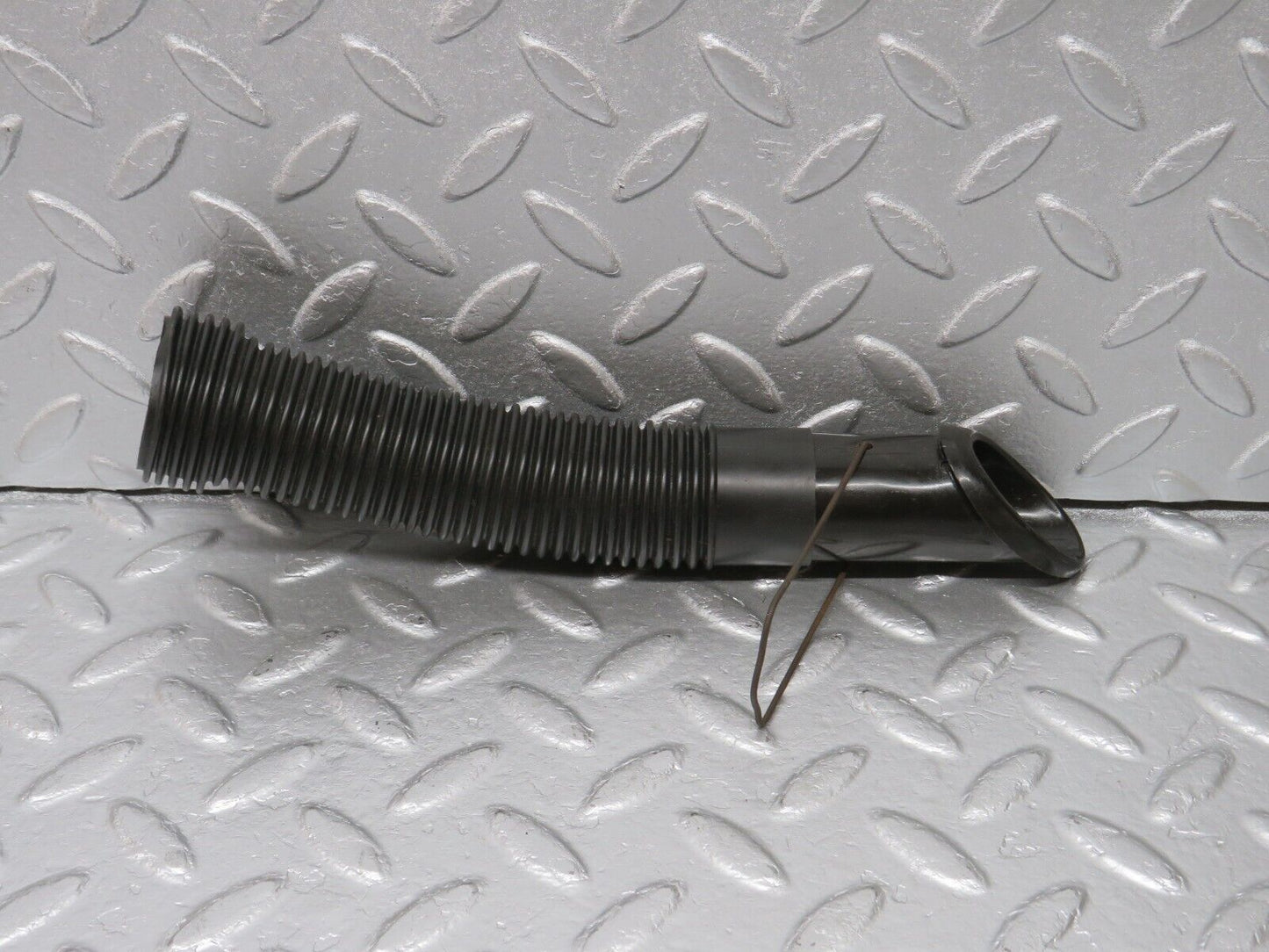 40314 Mercedes-Benz W110 230 Dash Air Vent Pipe