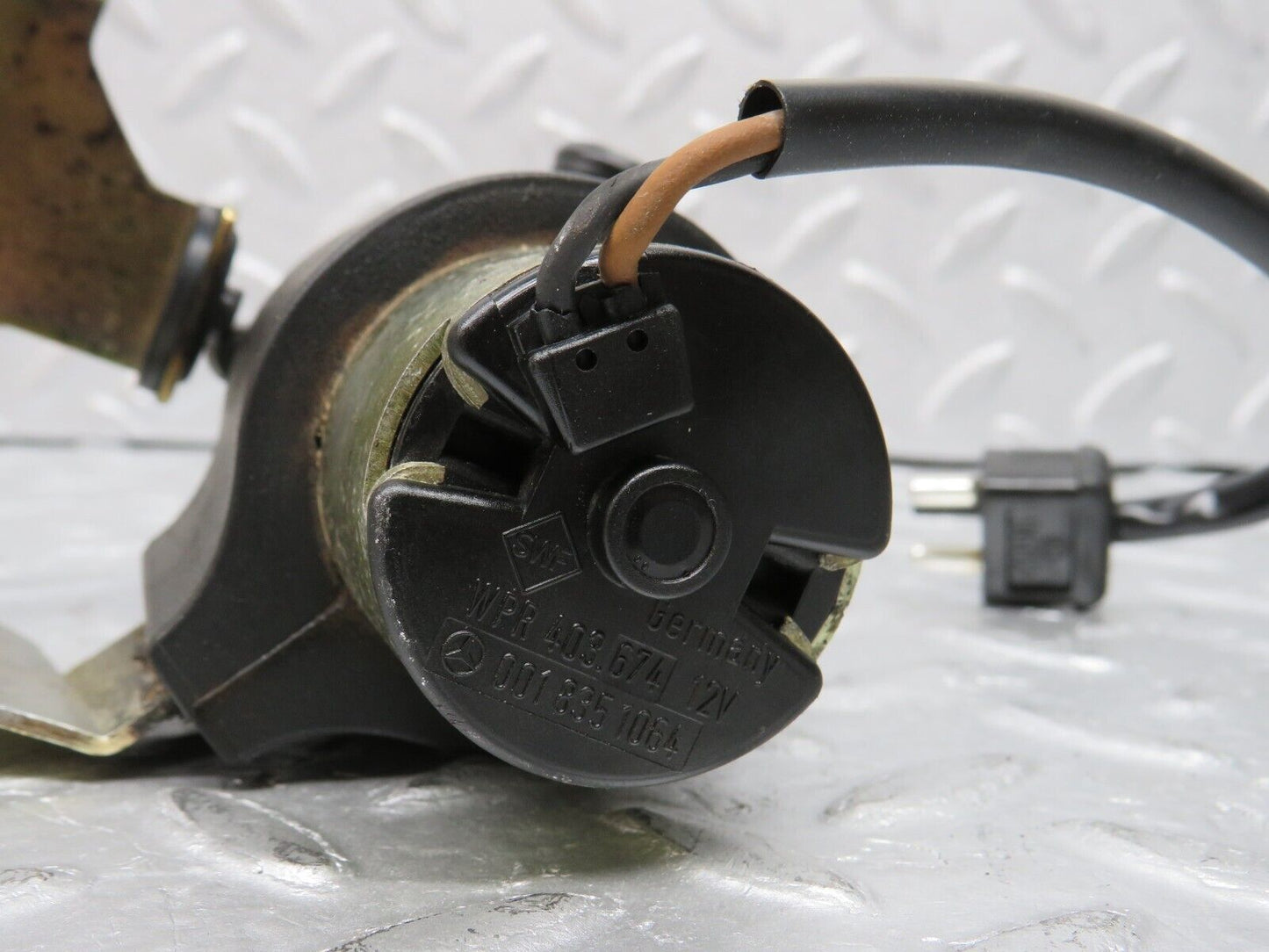 38406 Mercedes-Benz R129 280SL Coupe Heating Water Pump 0018351064