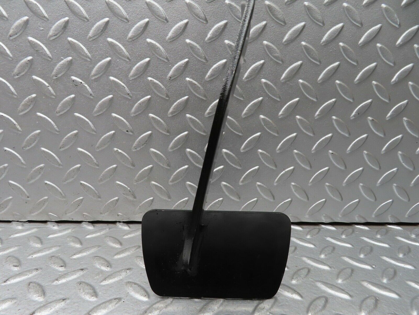 19515 Mercedes-Benz C140 CL420 Coupe Brake Pedal