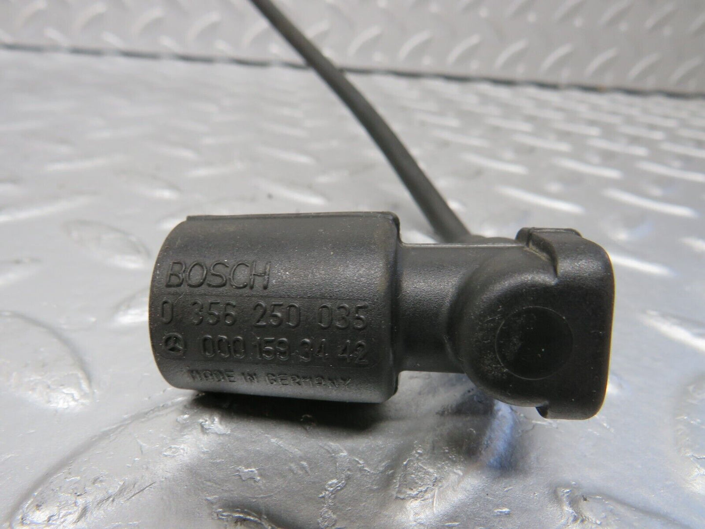 38100 Mercedes-Benz A124 320E Ignition Coil Lead 0300362105 0356250035 0001593442