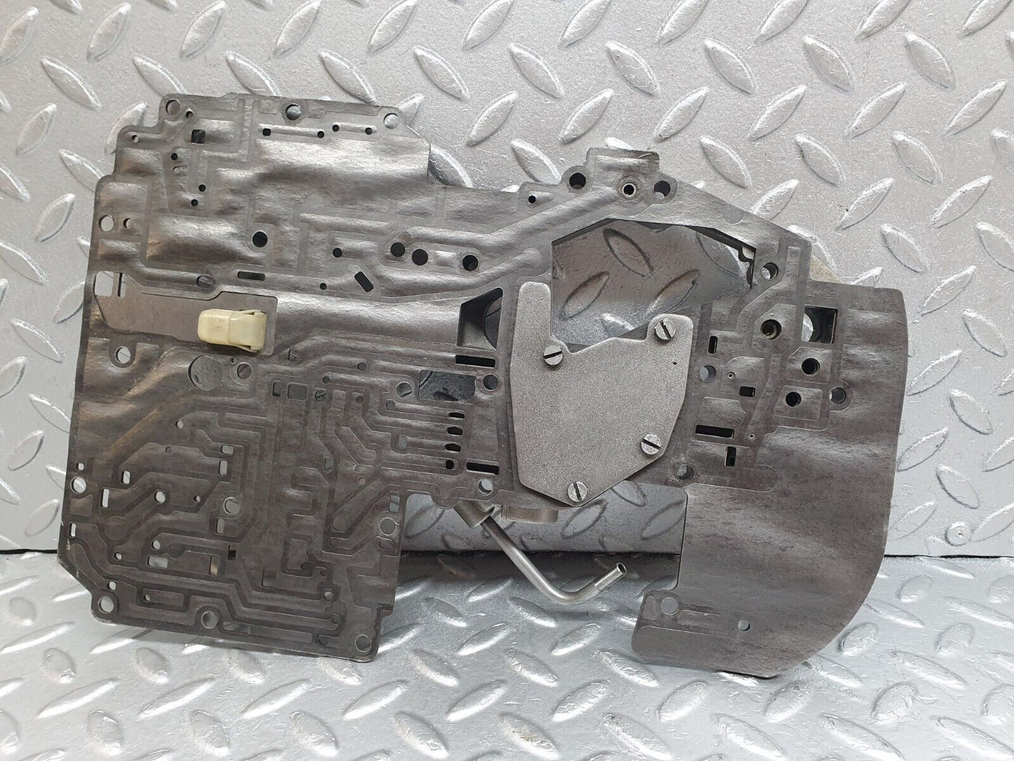 43862 Mercedes-Benz C126 380SEC Coupe Automatic Gearbox Valve Body 722.310 1262772901 1262771103
