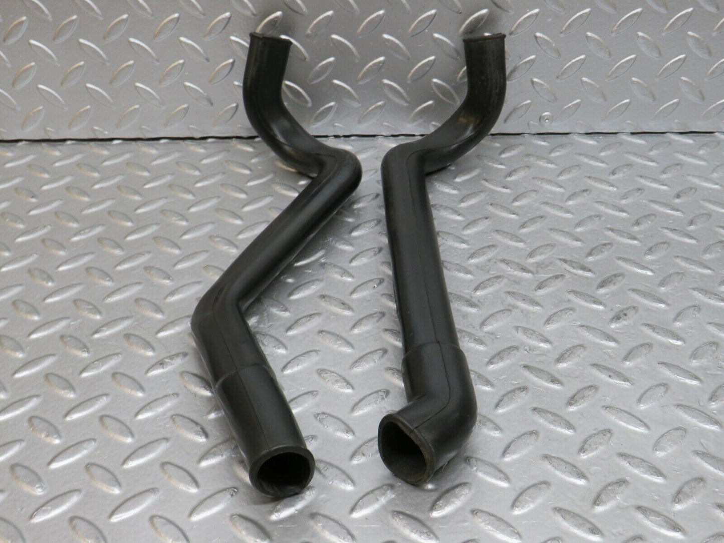29387 Mercedes-Benz W124 260E Water Drain Hose Pair 1246280194 1246280394