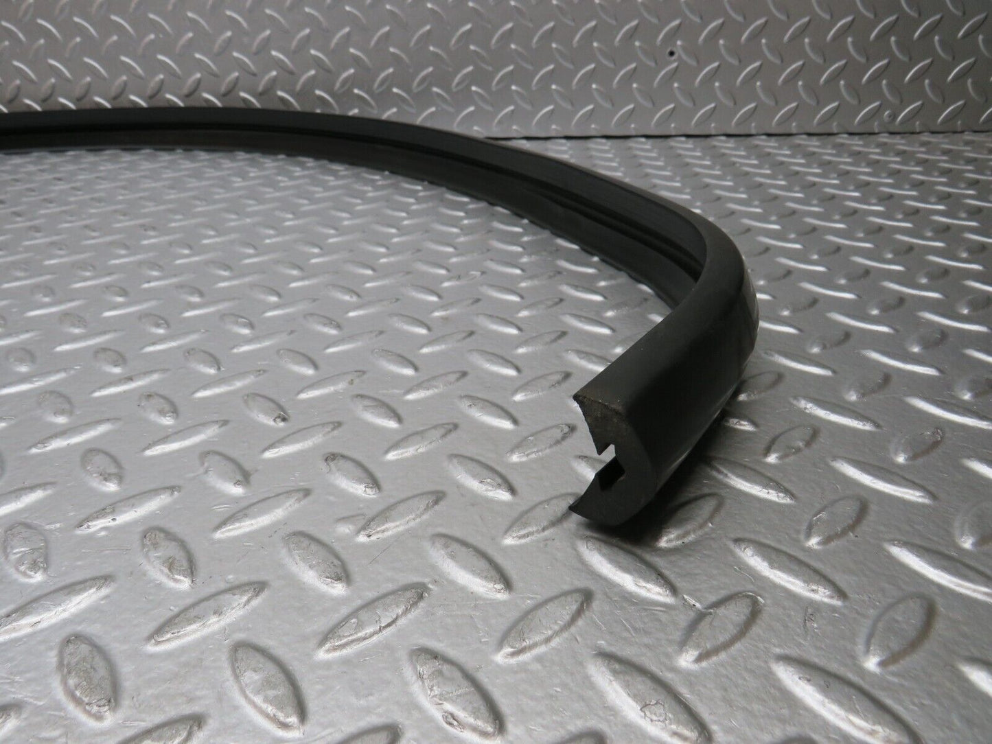 32217 Mercedes-Benz W123 230E Rear Bumper Rubber
