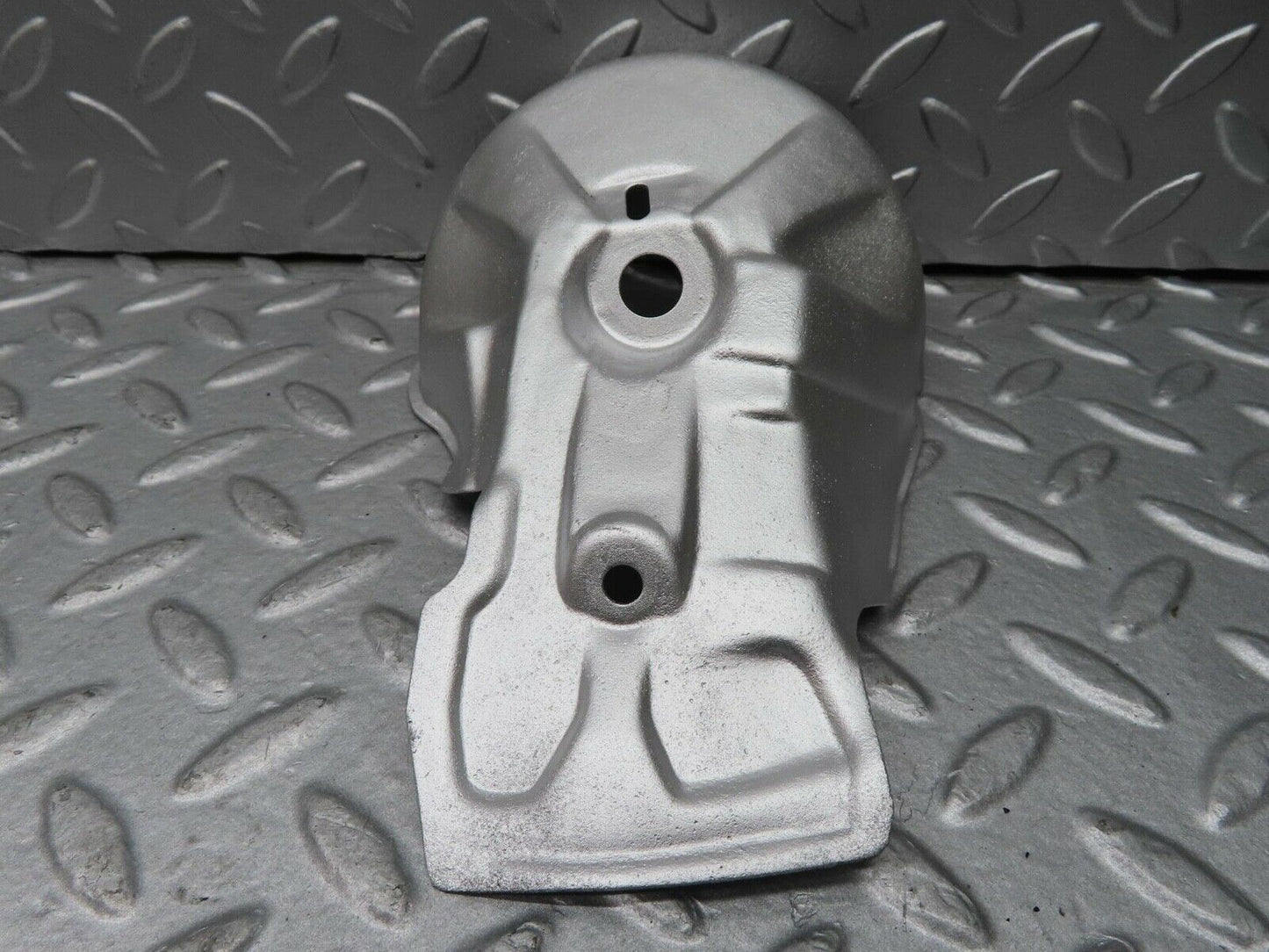 16514 Mercedes-Benz W124 260E Engine Mount Bracket Heat Shield