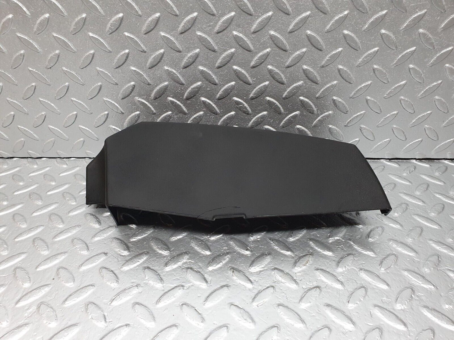 41961 Mercedes-Benz W202 C200 Engine Cover 1111580185