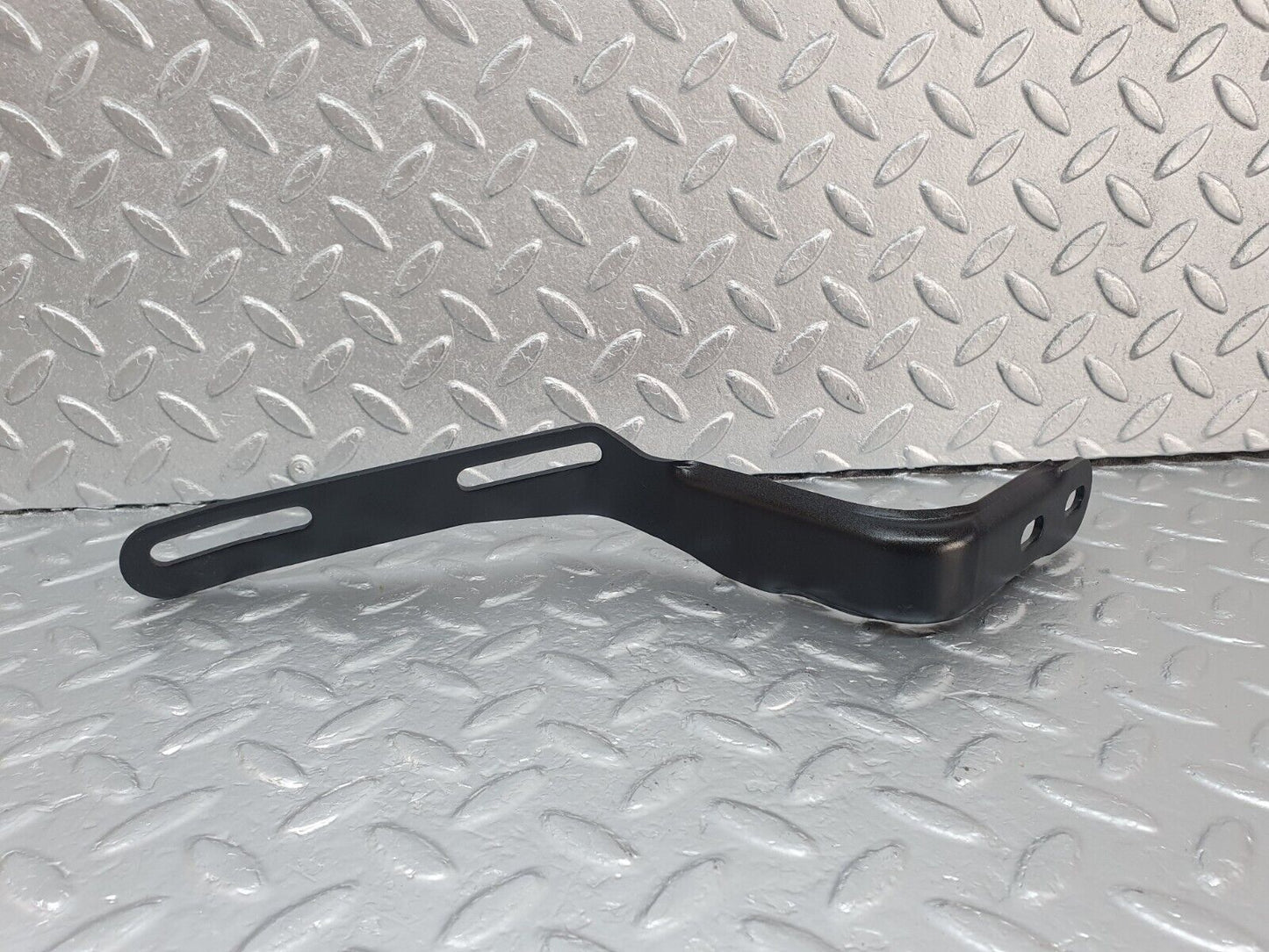 42843 Mercedes-Benz W201 190 2.0L Exhaust Bracket
