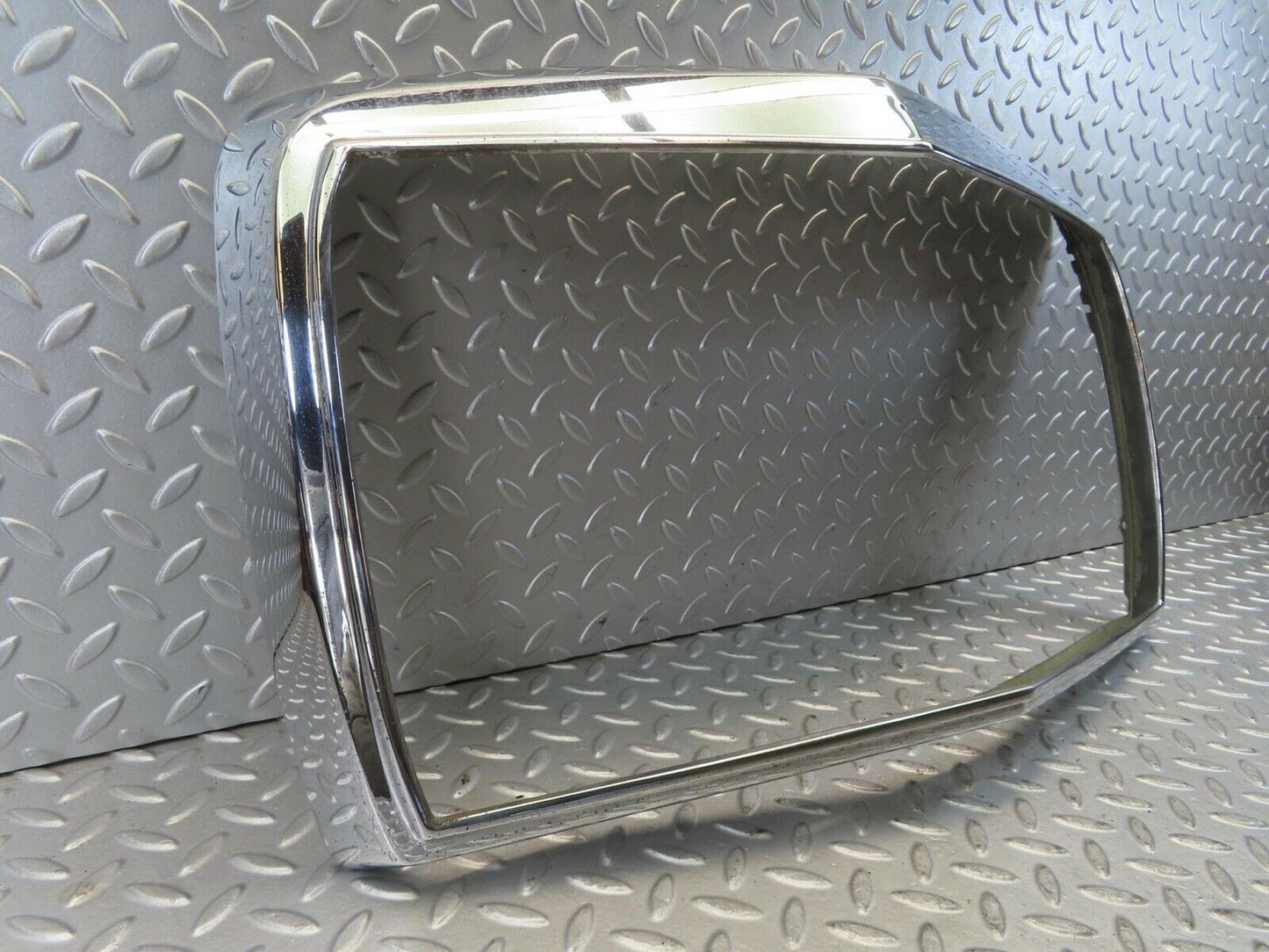11612 Mercedes-Benz W114 Front Grill Frame Chrome