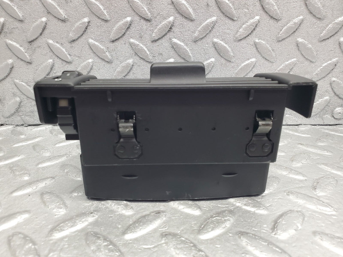 W124 dashboard air vent right used OEM