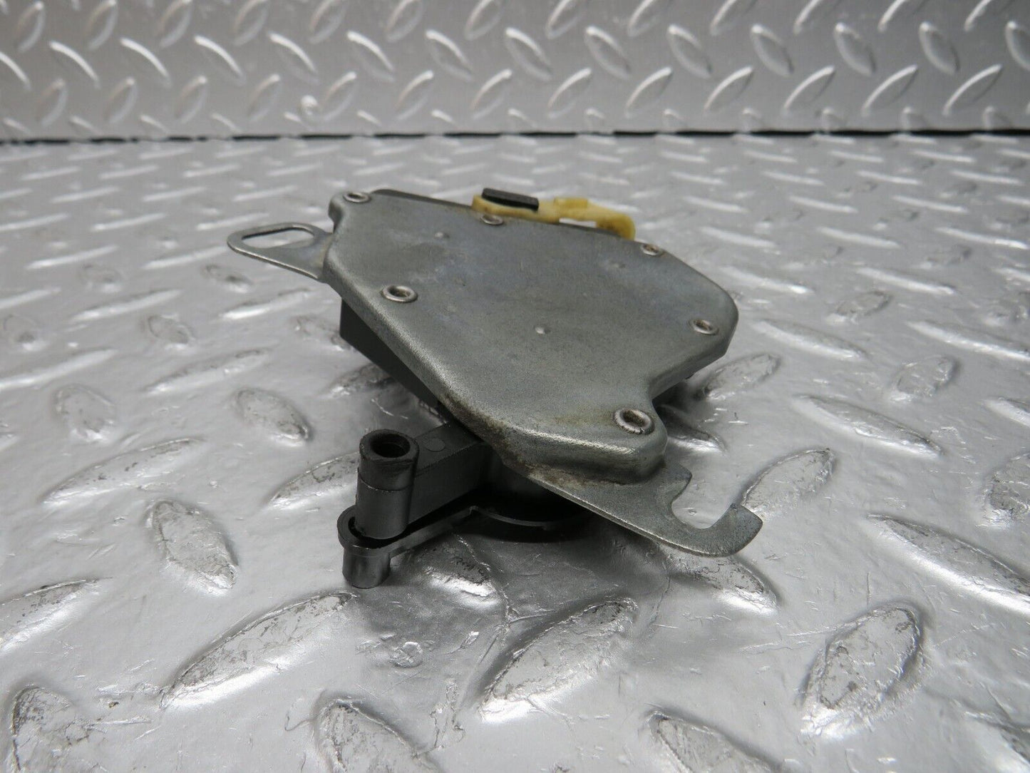 30548 Mercedes-Benz W124 230E Reverse Light Switch 0005403945 1235450142