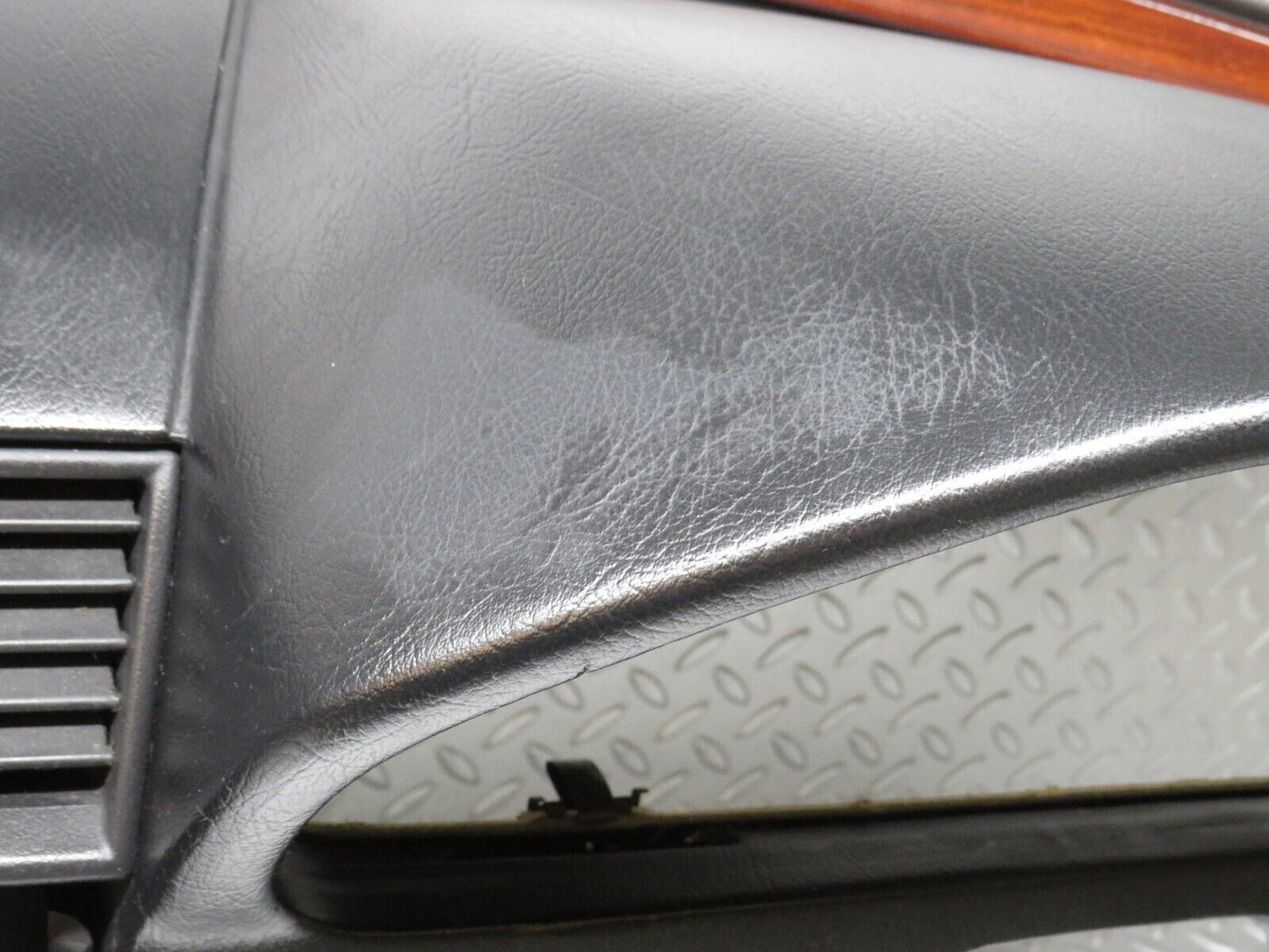 33342 Mercedes-Benz W202 C180 Dashboard Black 2026801987