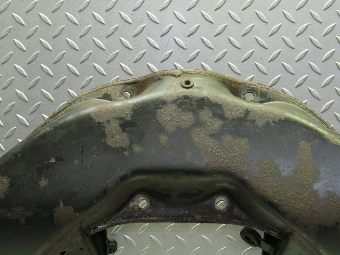 4089 Mercedes-Benz S123 200T Wagon Rear Subframe Axle Carrier Suspension