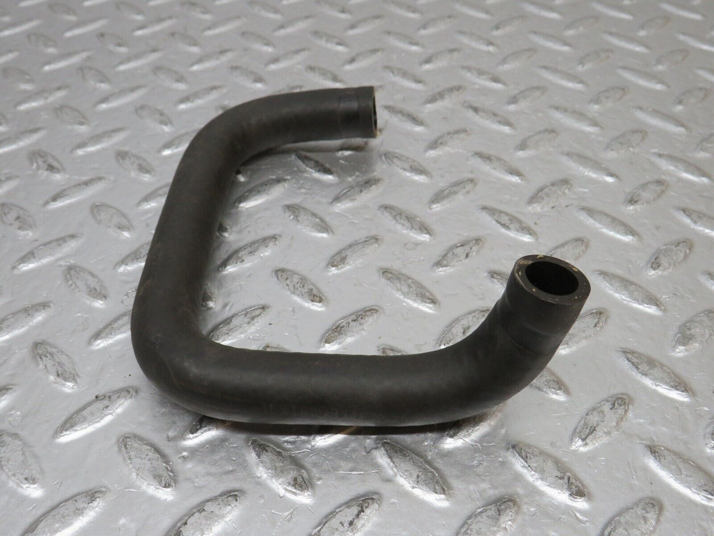 0417 Mercedes-Benz W123 230E Heater Valve Hose 1238320194